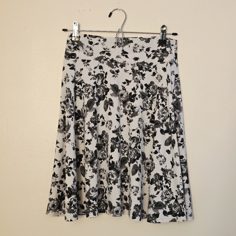 Lularoe Girls 12 Floral Black and White Skirt
